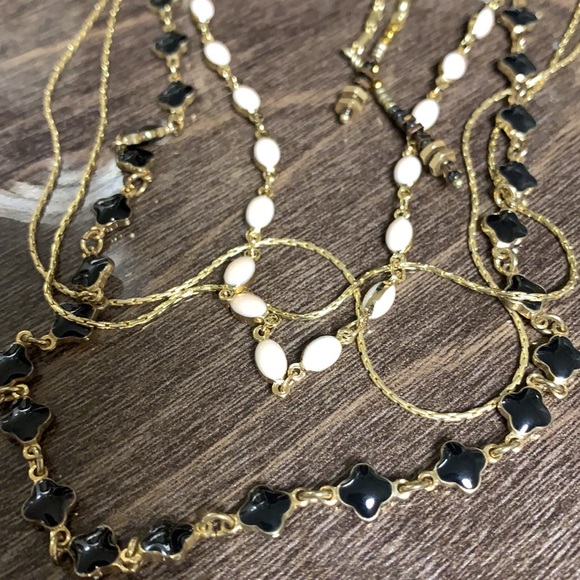 Stella & Dot Gold Toned Terney Layered Necklace - Picture 6 of 15